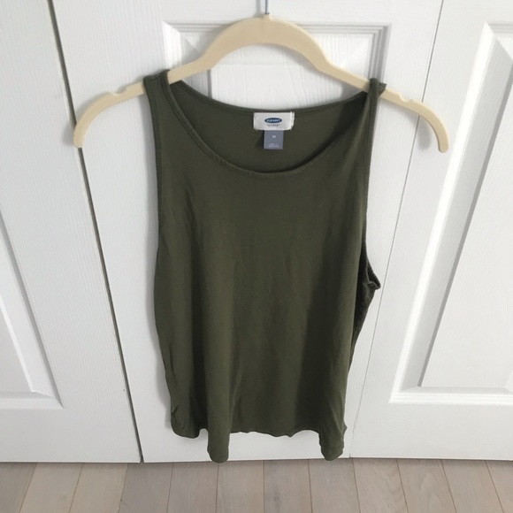 Tops4-pc Set Junior Size Medium Old Navy,Aeropostale,American Eagle,L..A. Hearts - Picture 8 of 14